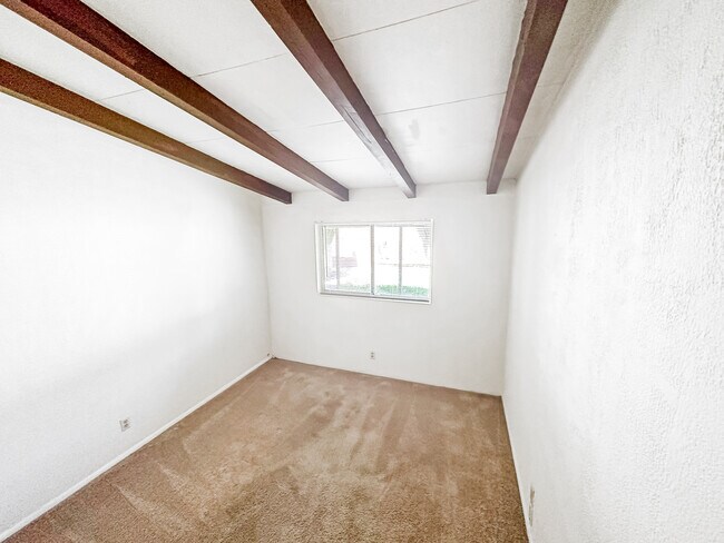 Building Photo - 27310 Seco Canyon Rd