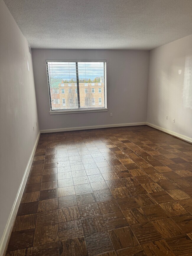 Building Photo - 3101 New Mexico Ave NW