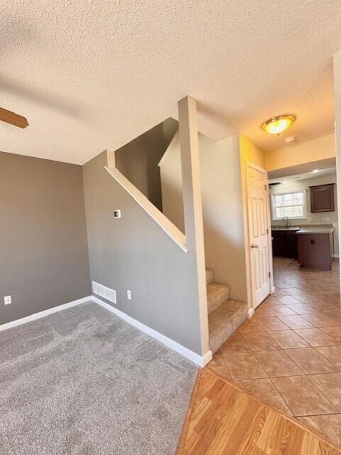 Building Photo - 707 Boulder Dr