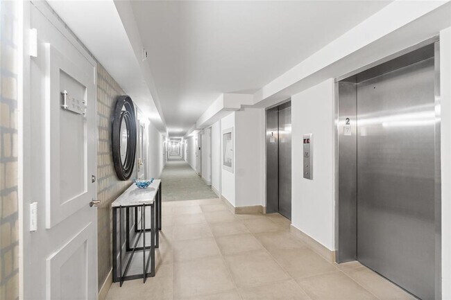 Building Photo - 5200 N Ocean Blvd