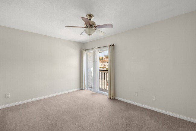 Building Photo - 843 Valley Ave