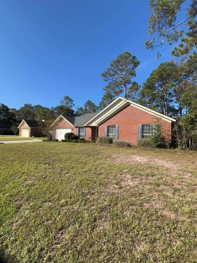 Building Photo - Home For Rent