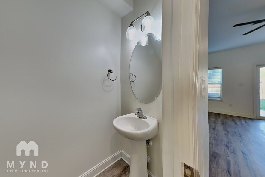 Building Photo - 2408 Eagle Creek Ct