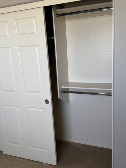 Building Photo - 3330 S Gilbert Rd