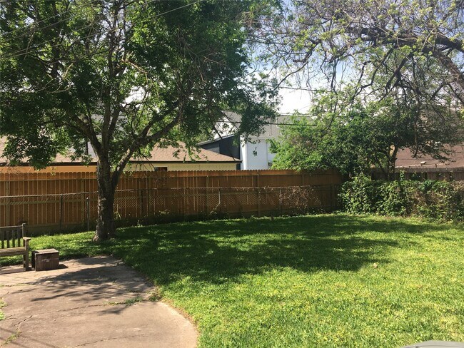 Building Photo - 3422 Rosedale St