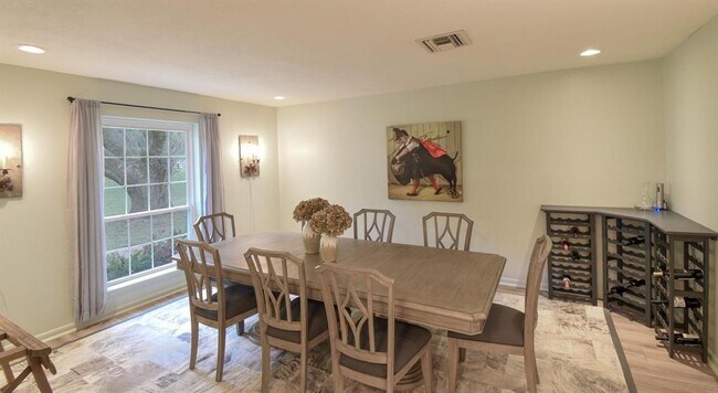 Building Photo - 34122 Pecan Hill Dr