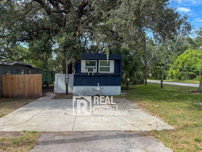Building Photo - 9221 Kiowa Dr