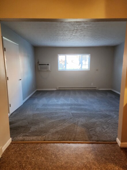 Building Photo - 7300 Sunset Strip Ave NW