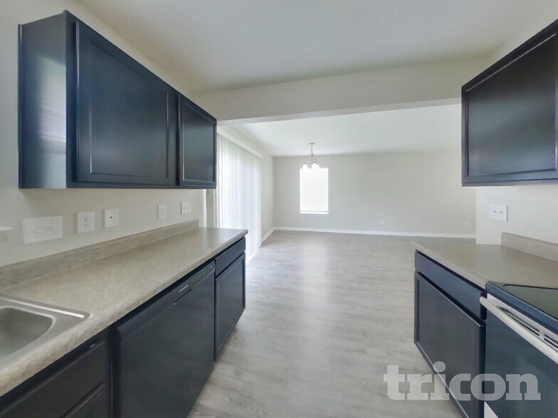 Building Photo - 2512 Calabash Dr