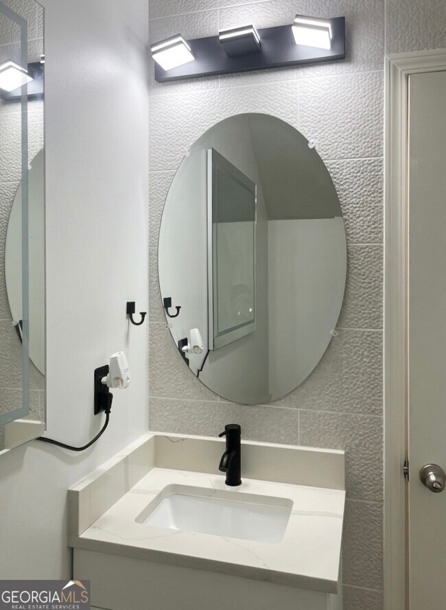 Building Photo - 6278 Rockaway Rd