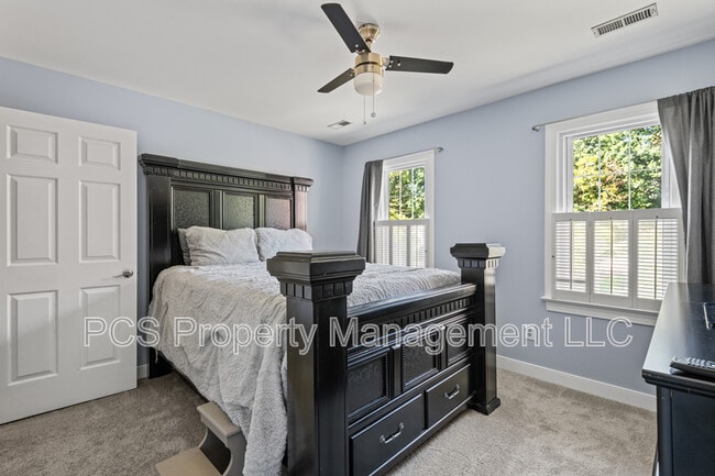 Building Photo - 12605 Jolly Pl