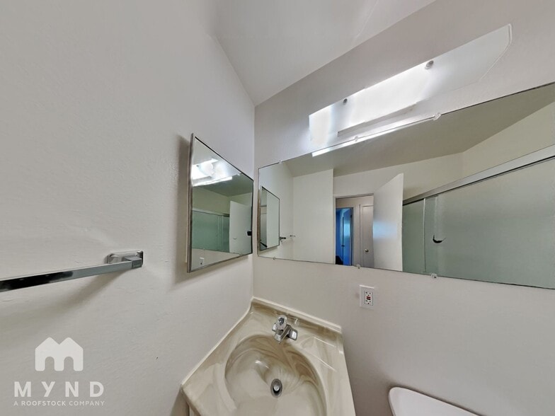 Building Photo - 2910 Apollo Way