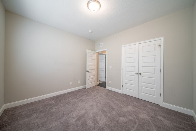 Building Photo - 4BR/2BA Home on 3.2 acres in Harris County!!