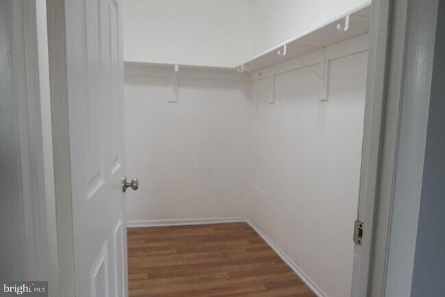 Building Photo - 15 Cherry Manor Ct