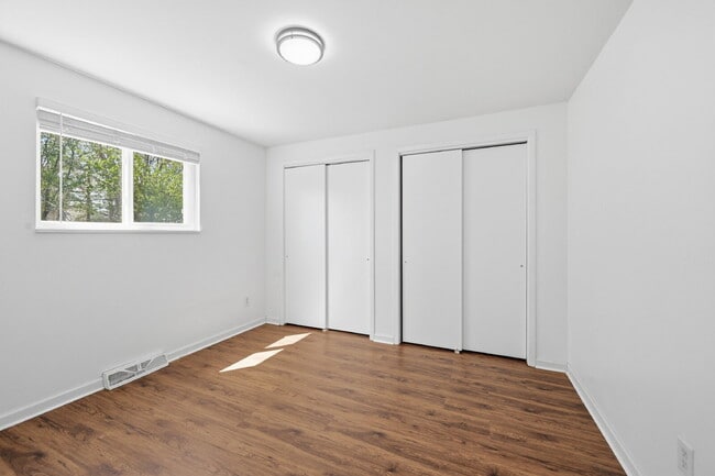 Building Photo - $2,140.95 - 3 bed/1 bath Home in Berthoud with a large backyard