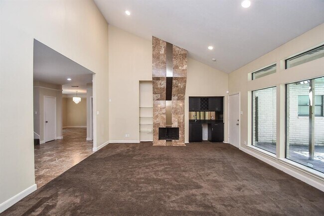 Building Photo - 7706 Coachwood Dr