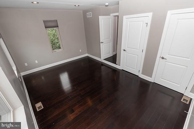 Building Photo - 1357 N Mascher St