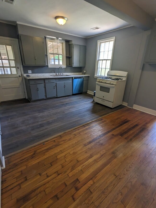 Building Photo - 1267 Garden Rd