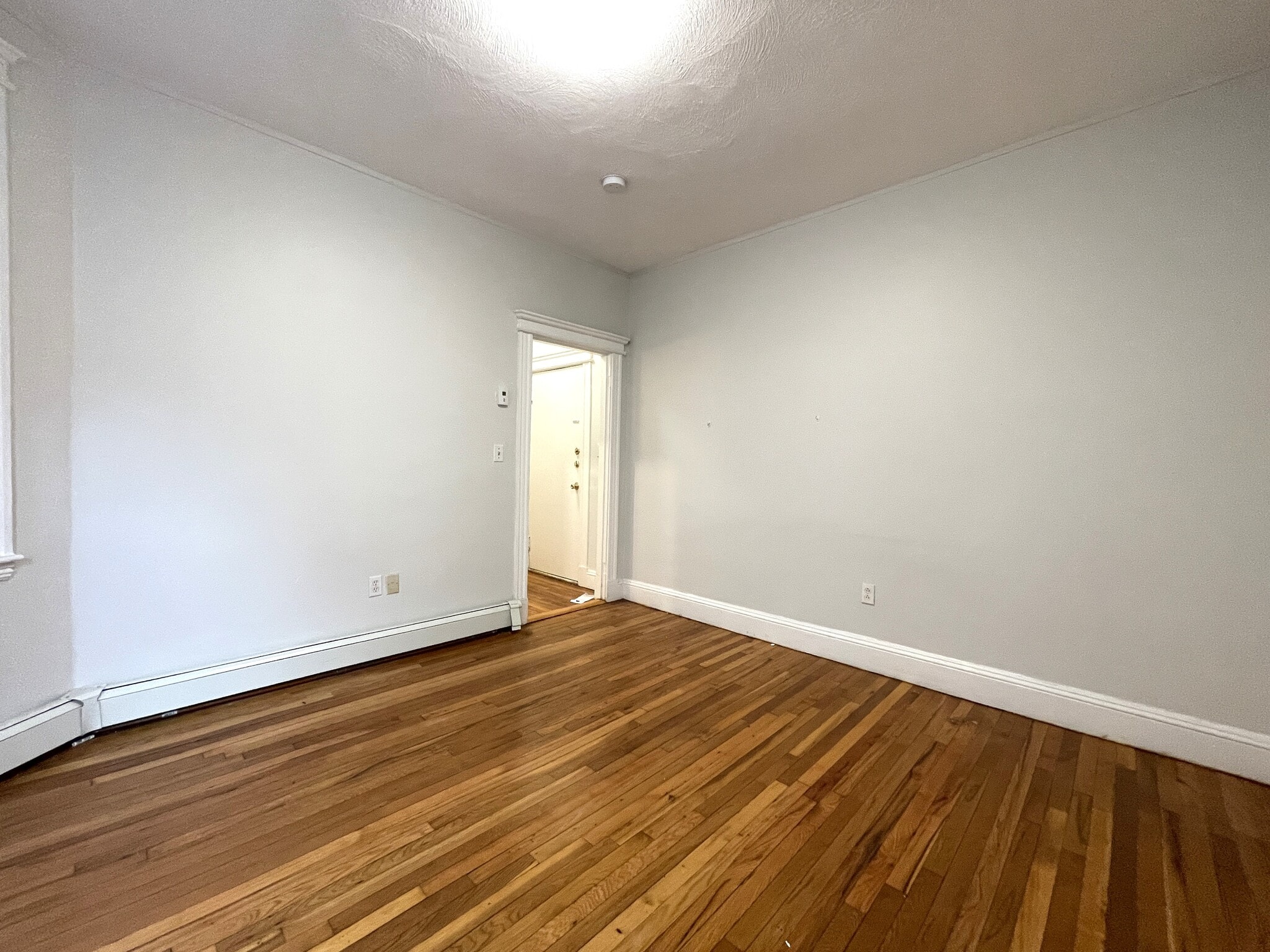 Building Photo - 110 Strathmore Rd