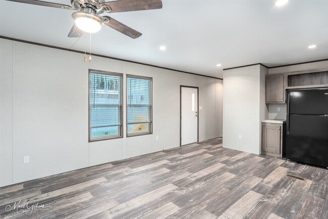 Building Photo - 1956 Rossie Lee Dr