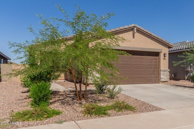 Building Photo - 3022 Hayden Rose Ave