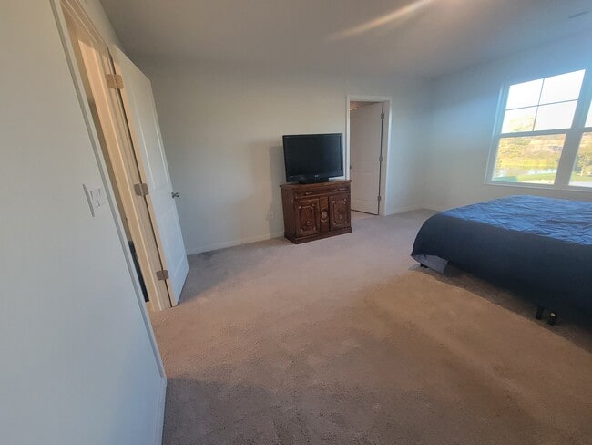 Building Photo - 131 Natalie Ln