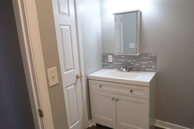 Building Photo - 40 58th St SE