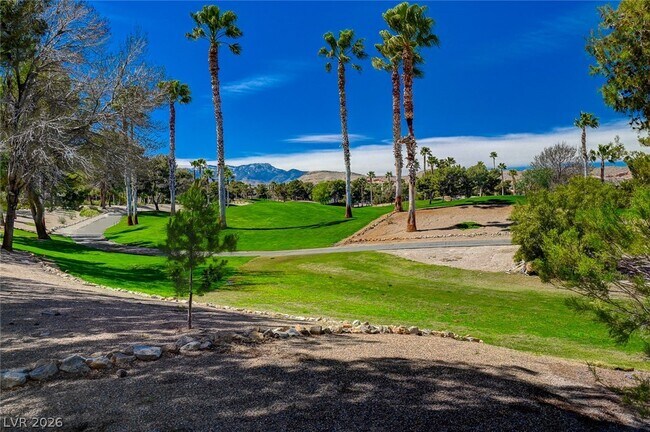 Building Photo - 121 Standing Stone St