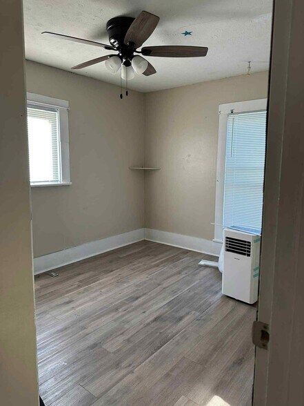 Building Photo - 634 First St