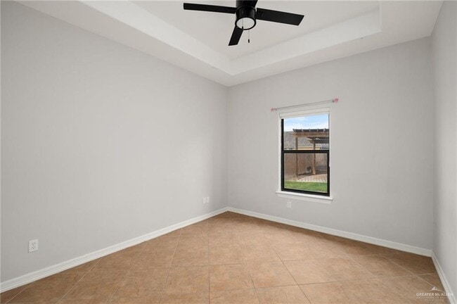 Building Photo - 616 N Dalobo Ave