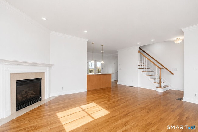 Building Photo - 55 Southport Ridge
