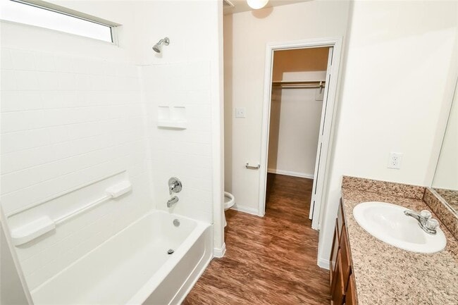 Building Photo - 8926 San Alberto
