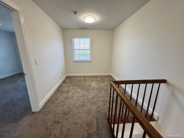 Building Photo - 404 Sara Cir