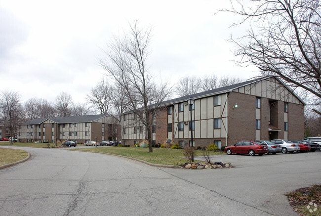 Primary Photo - Cortland Court Apartments