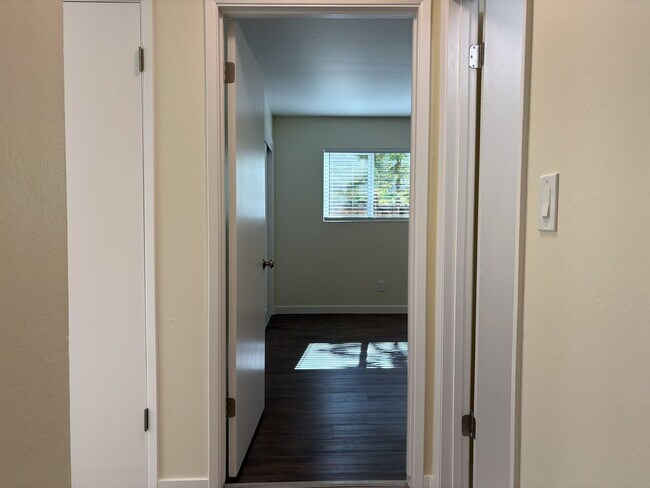 Building Photo - Newly Renovated 2BD/1BA in Palo Alto | Prime Location!