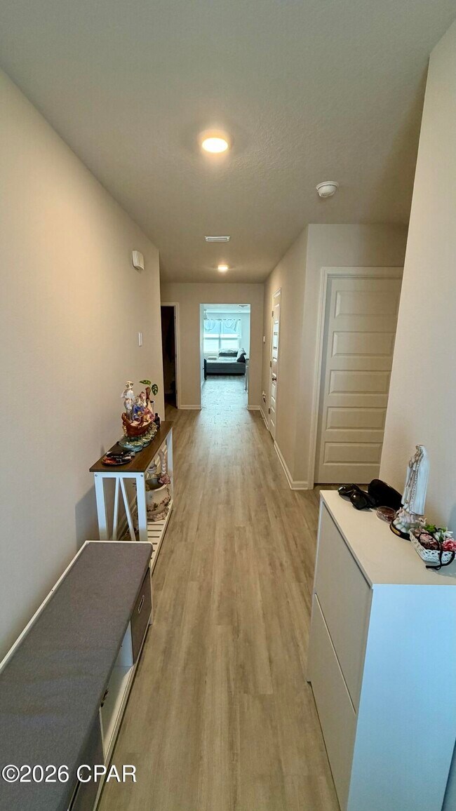 Building Photo - 250 Boggy Crk Wy