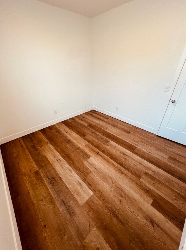 Building Photo - Your Vineyard Home – 3?Bed, 2?Bath Condo