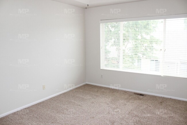 Building Photo - 1921 Fossil Creek Pkwy