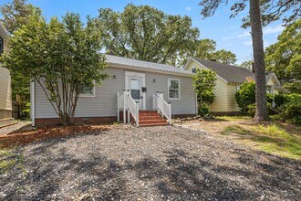 Building Photo - Walk to the Beach - Single Family Home on 35th Sreet
