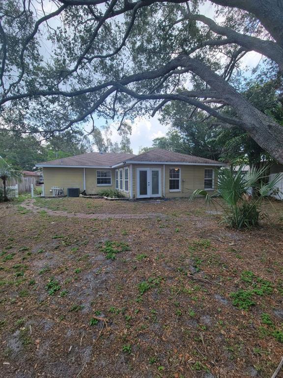 Building Photo - 7109 S Shamrock Rd