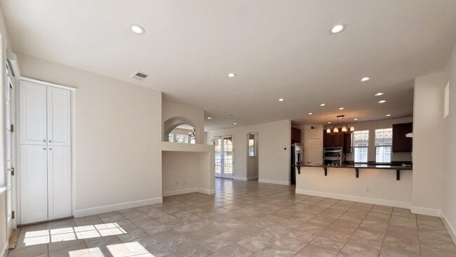 Building Photo - 2017 Mary Helen Ln