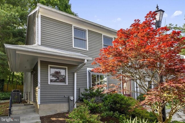 Building Photo - 13 Janwall Ct