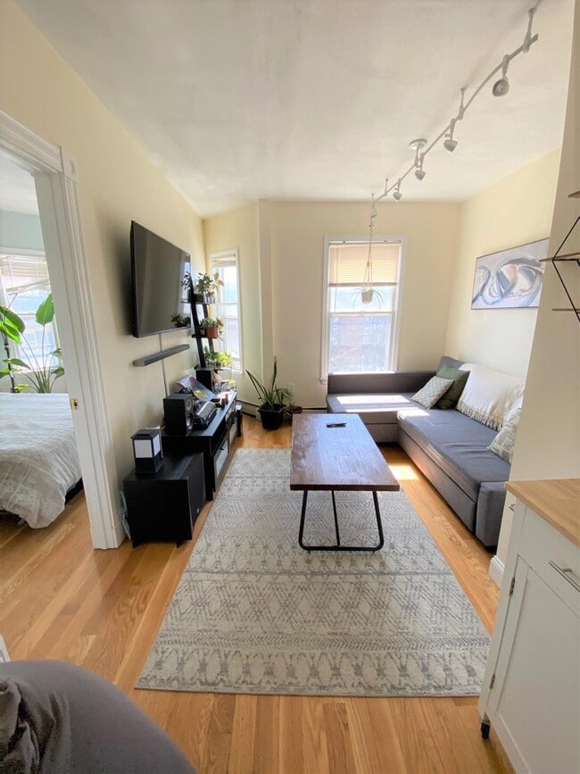 Building Photo - 361 Western Ave