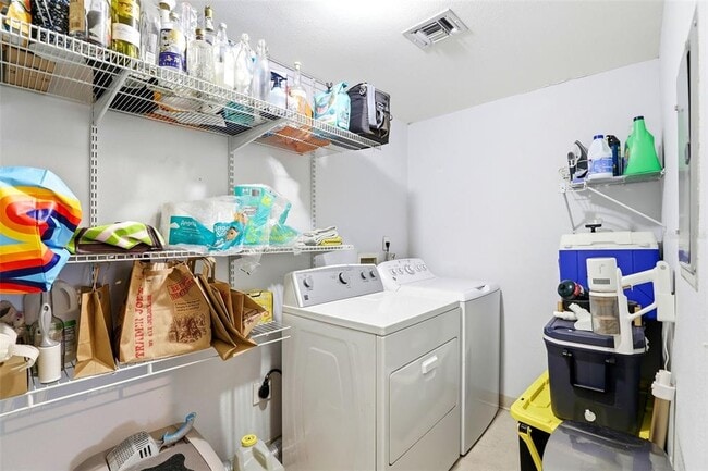 Building Photo - 322 E Central Blvd