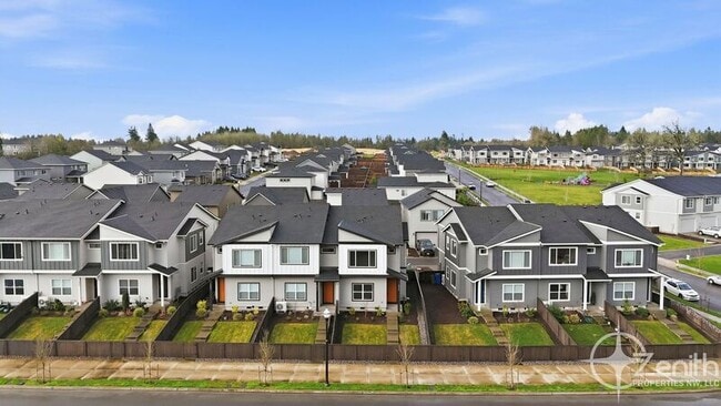 Building Photo - 18212 NE 47th Ave