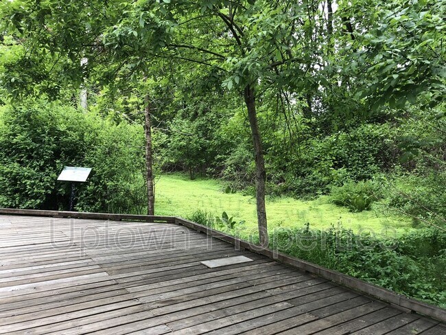 Building Photo - 3671 SE Tenino St