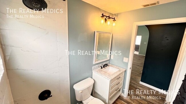 Building Photo - 2239 Wolf Ridge Ln