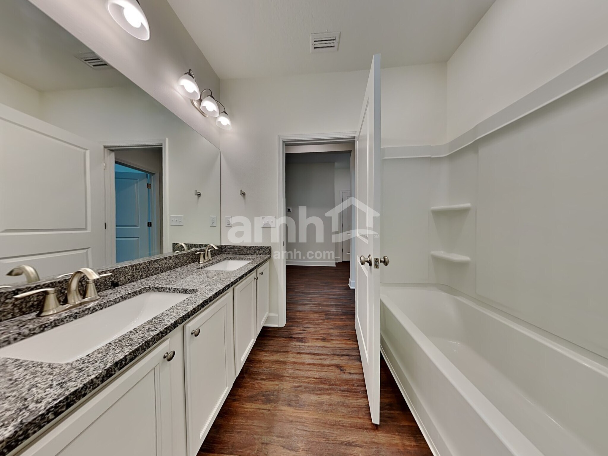 Building Photo - 1016 Tan Tara Trl