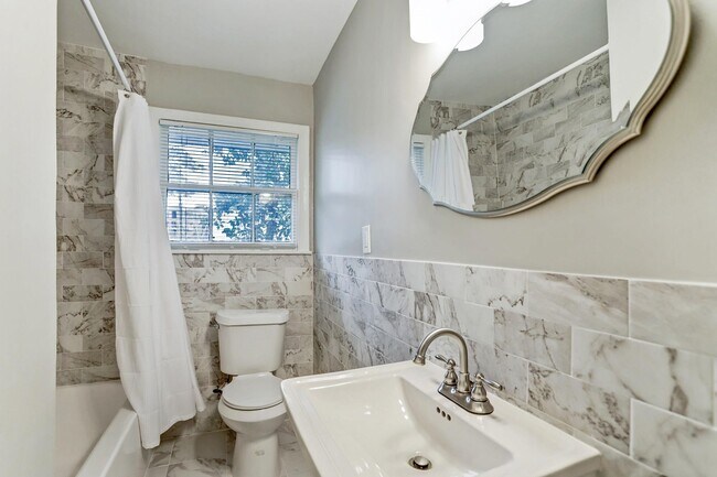 Building Photo - 3911 Law St