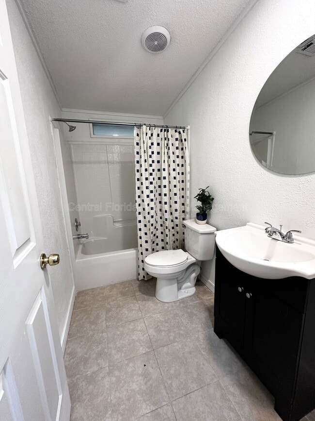 Building Photo - 2325 Salt Creek Trail